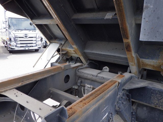 日産自動車 - 大型 土砂ダンプ QPG-CD5ZL(108537) 8枚目