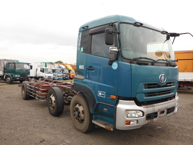 Nissan UD big_thumb Large Other special trucks ADG-CV2YL(1142) 1枚目