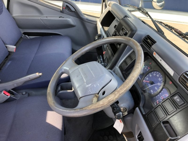 三菱ふそう キャンターガッツ 小型 平ボディ PDG-FB70B(113551) 5枚目