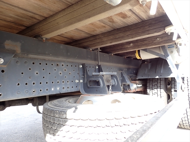 いすゞ エルフ 小型 平ボディ（クレーン付） 2RG-NPR88YN(111111) 31枚目