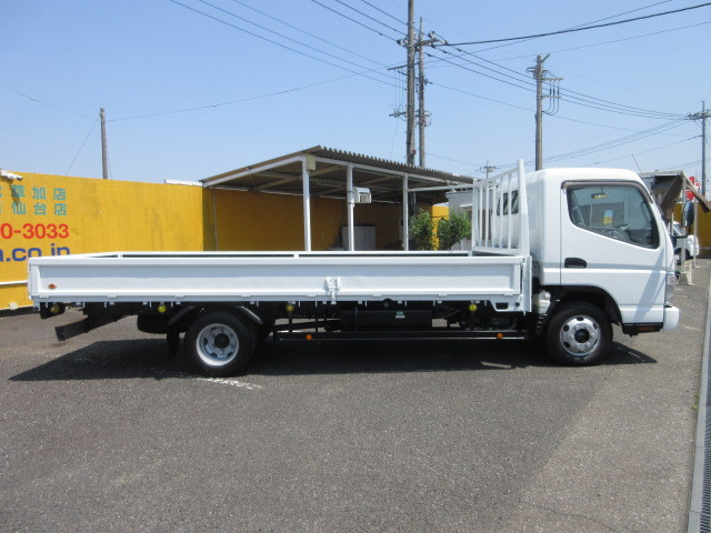 三菱ふそう キャンター 小型 平ボディ PA-FE82DG(109737) 6枚目