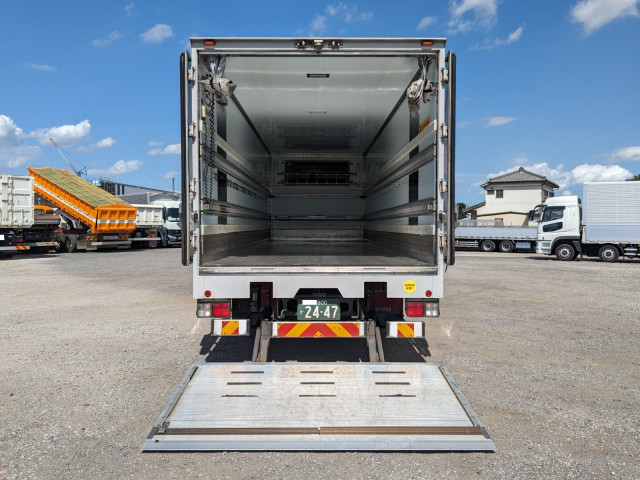 日野 レンジャー 増トン 冷蔵冷凍バン 2PG-FE2ABG(109898) 10枚目