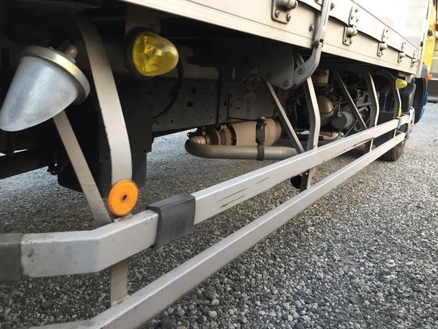 UDトラックス（日産） コンドル 中型 ウィング PB-MK36A(2935) 21枚目