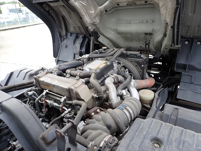 Isuzu forward 6studs large Freezer box_body 2PG-FTR90V2(93164) 37枚目