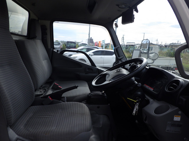 トヨタ トヨエース 小型 バン TKG-XZU605(111761) 7枚目