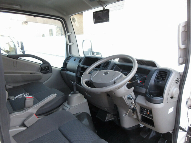 日産自動車 アトラス 小型 バン SKG-TZ3F24(9231) 35枚目