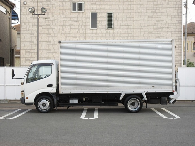 トヨタ ダイナ 小型 バン KK-XZU347(3532) 6枚目