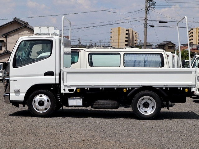 三菱ふそう キャンター 小型 平ボディ 2RG-FBAV0(109218) 9枚目