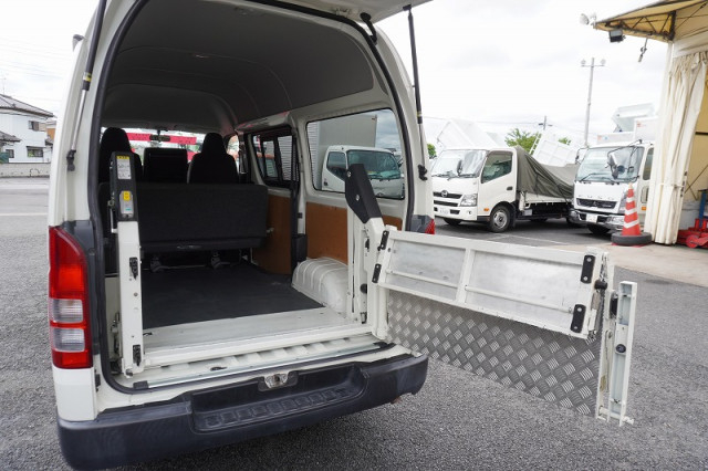 トヨタ ハイエース 小型 Translation missing: ja.item.body_keijou_enum.body_keijou_light_van CBF-TRH200K(110801) 23枚目