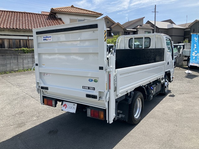 いすゞ エルフ 小型 平ボディ 2RG-NJR88A(109351) 8枚目