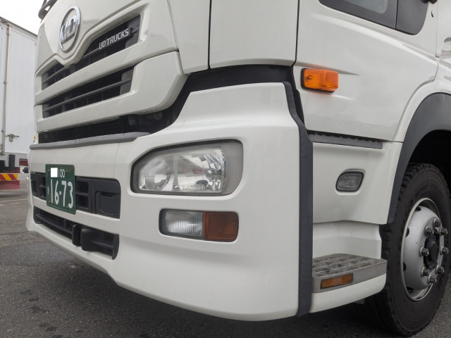 UDトラックス（日産） クオン 大型 ウィング QKG-CG5ZA(110417) 44枚目