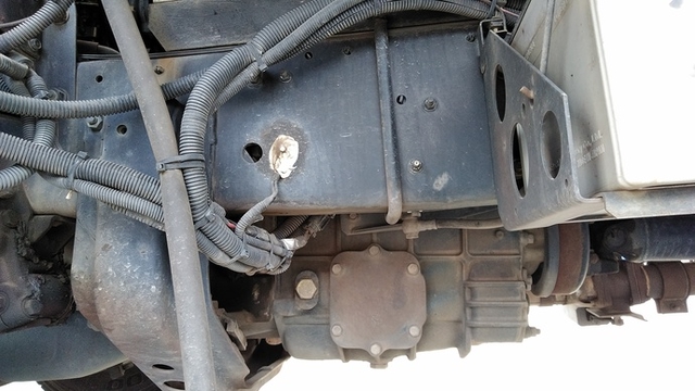 UDトラックス（日産） コンドル 中型 冷蔵冷凍バン PB-MK36A(2662) 17枚目