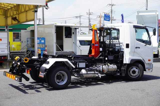 三菱ふそう ファイター 中型 コンテナ専用車 2KG-FK72F(107423) 8枚目