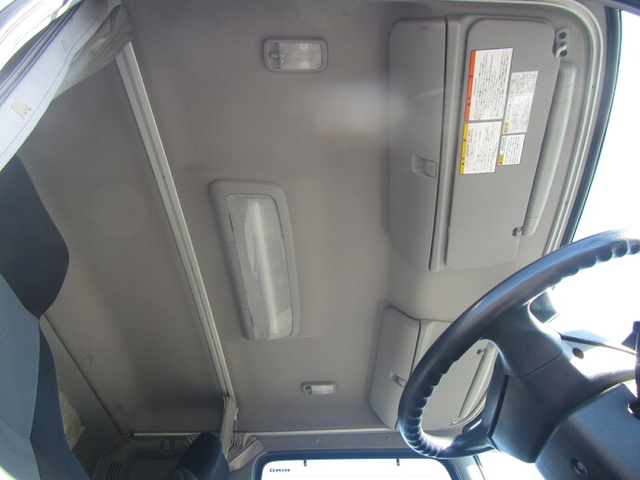日野 レンジャー 中型 バン TKG-FD7JLAA(9148) 42枚目