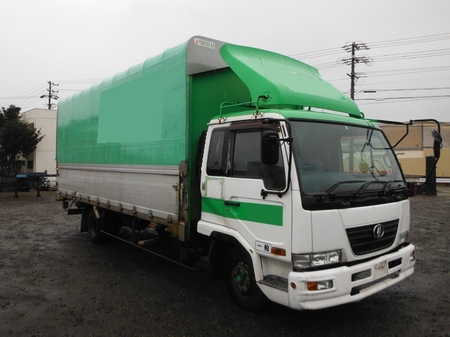 UDトラックス（日産） コンドル 中型 幌車 PB-MK36A(3044) 1枚目