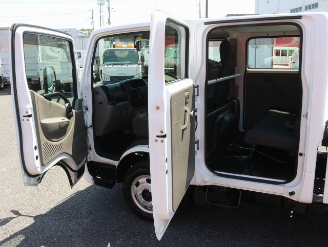 日産自動車 アトラス 小型 Wキャブ CBF-SQ2F24(110224) 4枚目