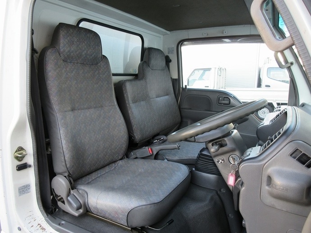 Isuzu elf Small Box body KC-NKR66EAV(3522) 32枚目