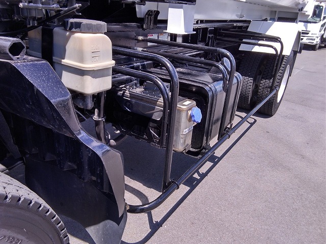 UDトラックス（日産） コンドル 中型 コンテナ専用車 SKG-MK38L(12598) 62枚目