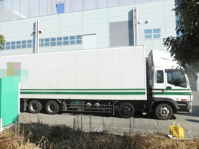 いすゞ ギガ 大型 バン KL-CYJ51W4A(2581) 4枚目