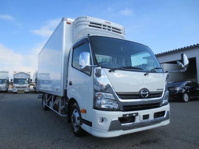 Hino dutro Small Freezer box_body TKG-XZU722M(8865) 1枚目