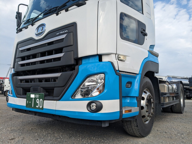 UDトラックス（日産） クオン 大型 トラクタ 2PG-GK5AAD(113903) 28枚目