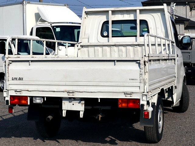 トヨタ ライトエース 小型 平ボディ DBF-S40U(113019) 3枚目