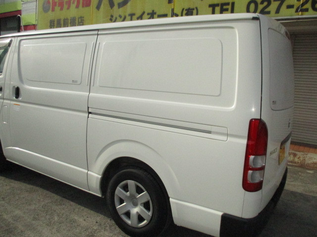 トヨタ ハイエース 小型 冷蔵冷凍バン LDF-KDH206V(96498) 33枚目