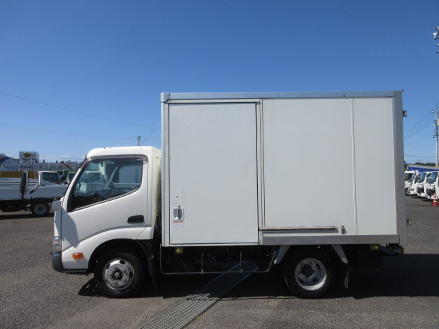 トヨタ ダイナ 小型 バン 2RG-XZC605(113686) 5枚目