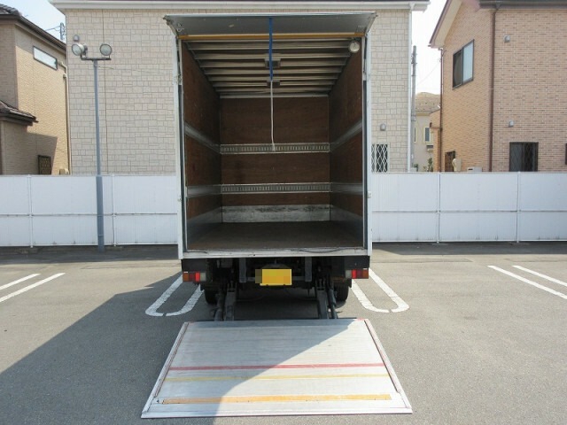 トヨタ ダイナ 小型 バン SKG-XZU700(6605) 7枚目
