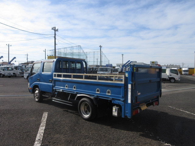 トヨタ ダイナ 小型 Wキャブ TKG-XZU655(98618) 3枚目
