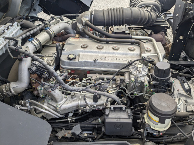 日野 プロフィア 大型 冷蔵冷凍バン 2DG-FW1AHC(107463) 45枚目