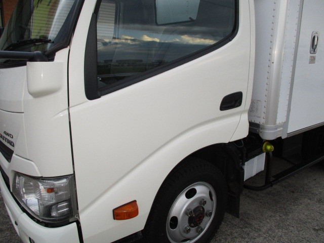 日野 デュトロ 小型 バン TKG-XZU675M(68981) 48枚目