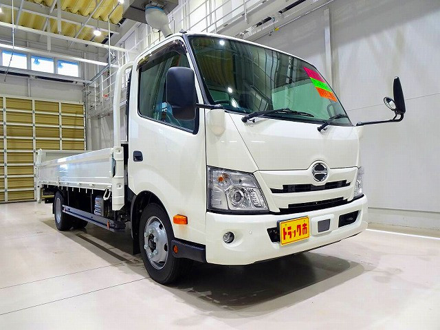 日野 デュトロ 小型 平ボディ 2PG-XZU720M(99458) 2枚目