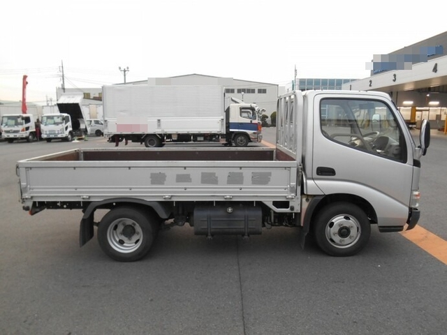 トヨタ ダイナ 小型 平ボディ BDG-XZU504(8129) 5枚目