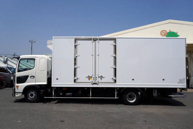 日野 レンジャー 中型 冷蔵冷凍バン 2KG-FD2ABG(108423) 3枚目
