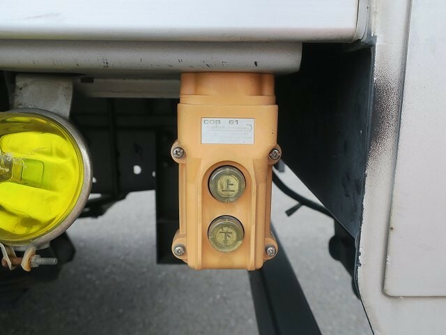 いすゞ エルフ 小型 バン BKG-NMR85AN(37677) 10枚目