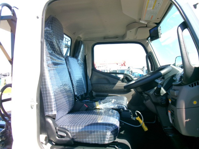 三菱ふそう キャンター 小型 コンテナ専用車 2RG-FBAV0(113192) 30枚目