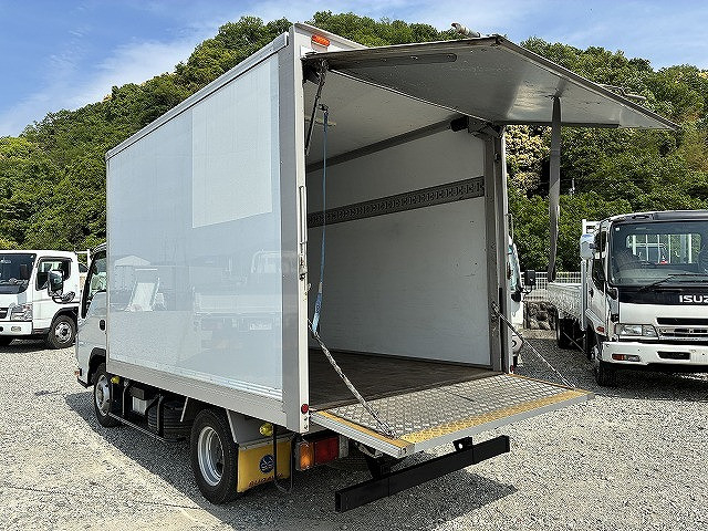 いすゞ エルフ 小型 バン 2RG-NHR88AN(105407) 13枚目