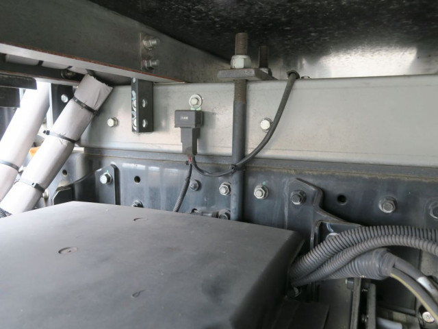 Mitsubishi Fuso canter Small Freezer box_body 2RG-FBAV0(88983) 43枚目