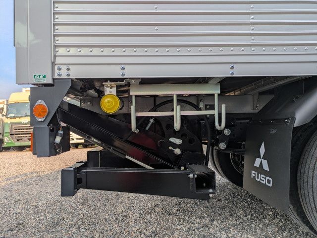 三菱ふそう キャンター 小型 バン 2RG-FEAV0(108687) 34枚目