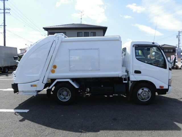 日野 デュトロ 小型 塵芥車（プレス式） BDG-XZU304X(7146) 6枚目