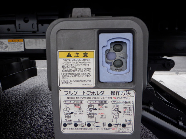 日野 レンジャー 中型 ウィング TKG-FD9JLAA(95605) 18枚目