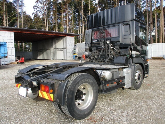 UDトラックス（日産） クオン 大型 トラクタ QPG-GK5XAB(9275) 5枚目