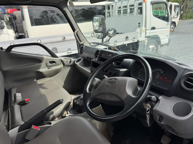 日野 デュトロ 小型 平ボディ TPG-XZC605M(111697) 26枚目