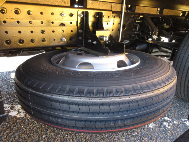 三菱ふそう キャンター 小型 平ボディ（クレーン付） 2PG-FEB90(80761) 43枚目