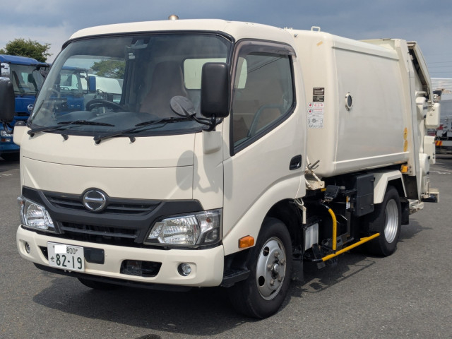 日野 デュトロ 小型 塵芥車（プレス式） TPG-XZU600X(111865) 1枚目