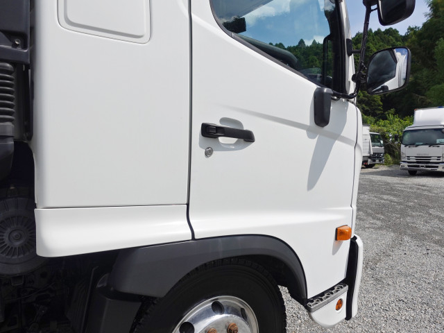 日野 レンジャー 増トン 冷蔵冷凍バン 2PG-FE2ABG(110338) 7枚目