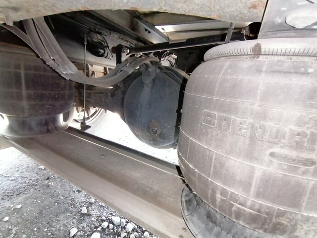 UDトラックス（日産） コンドル 中型 冷蔵冷凍バン PB-MK36B(5670) 59枚目