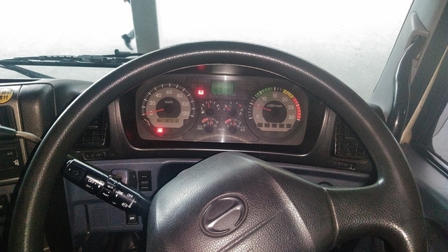 日野 プロフィア 大型 トラクタ ADG-SH1EDXG(2876) 10枚目