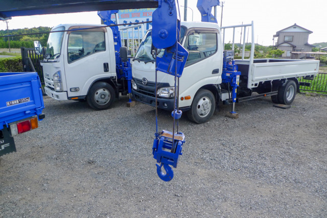 いすゞ エルフ 小型 平ボディ（クレーン付） TKG-NJR85A(110298) 18枚目